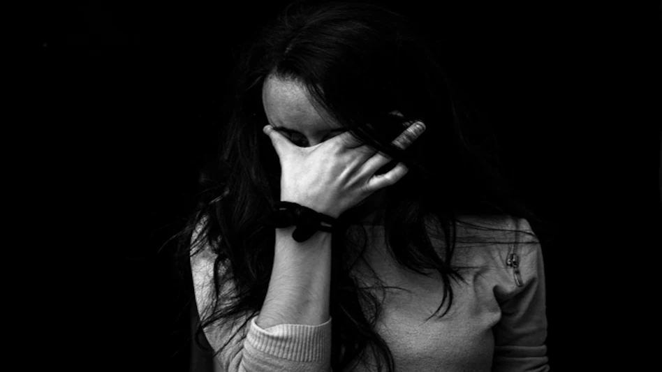 Navigating Family Dynamics: When and How to Let Go of Toxic Relationships for Your Mental Well-Being, According to Expert Therapists